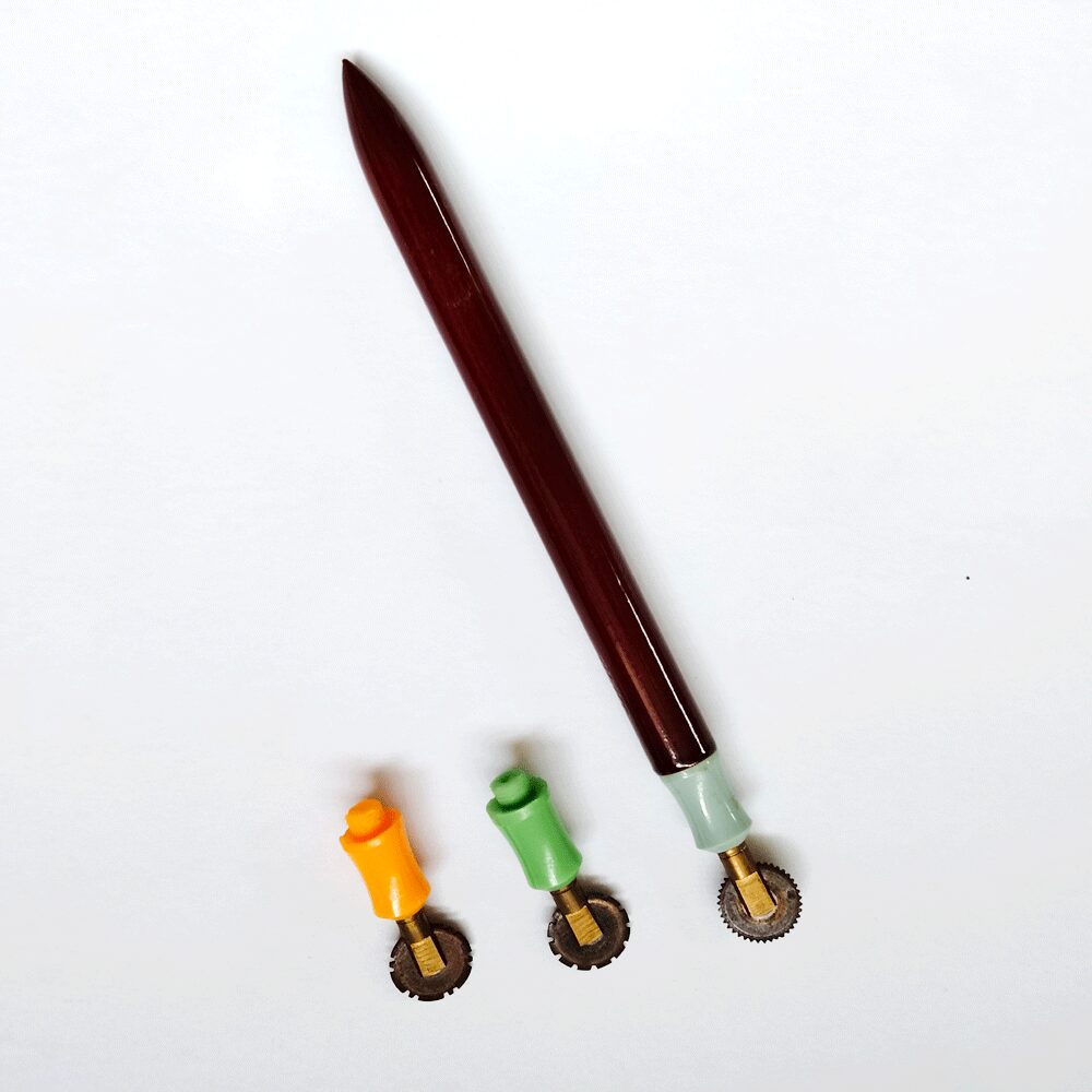 ガリ版回転鉄筆の使い方